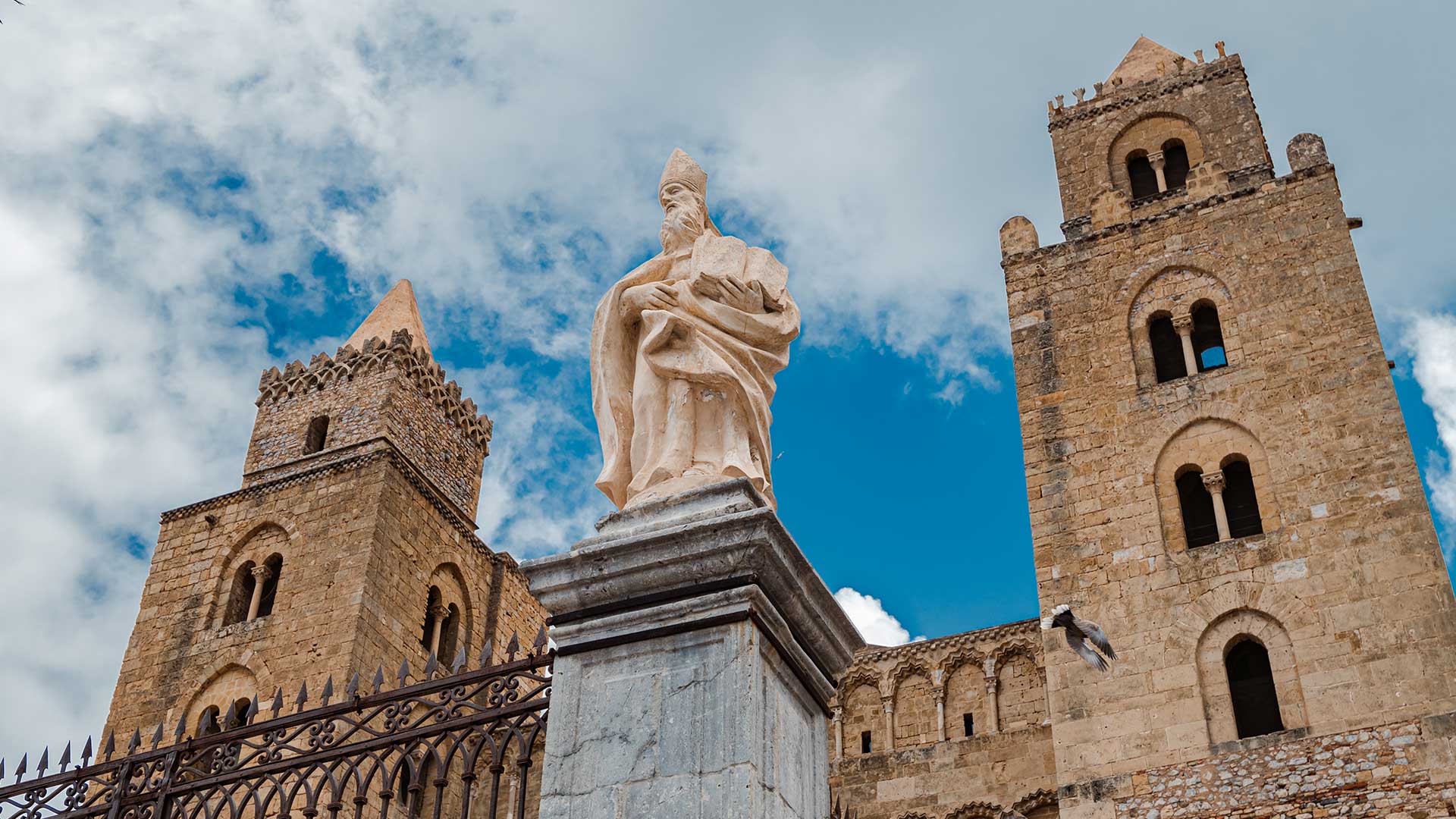 Salire sulle torri della Cattedrale di Cefalù - BM Suites Villa